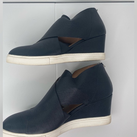 Paola Black/White Shows - Picture 15 of 15